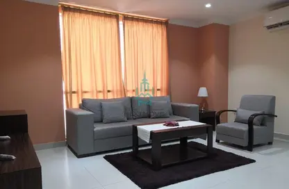 Living Room image for: Apartment - 1 Bedroom - 2 Bathrooms for rent in Fereej Abdul Aziz - Fereej Abdul Aziz - Doha, Image 1