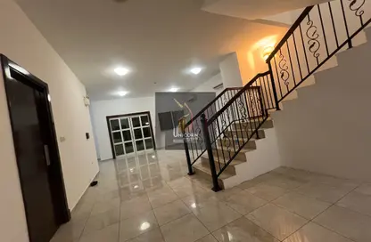 مجمع سكني - 3 غرف نوم - 4 حمامات للايجار في الريان القديمة - الريان - الدوحة