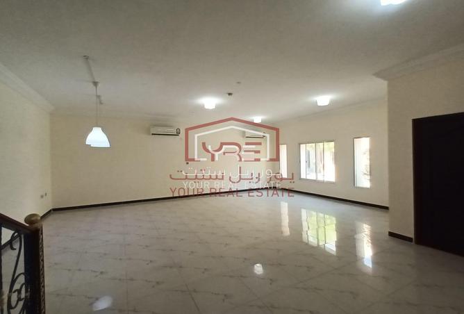 805793 - Property Image 3