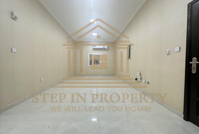 941055 - Property Image 2