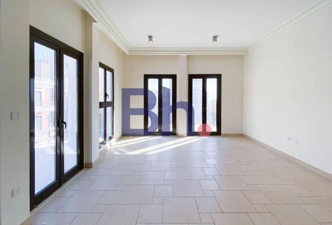 974808 - Property Image 2