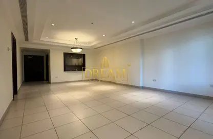 Apartment - 1 Bedroom - 2 Bathrooms for rent in Marina Gate - Porto Arabia - The Pearl Island - Doha