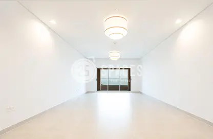 Apartment - 1 Bedroom - 2 Bathrooms for sale in Al Mutahidah Tower - Viva Bahriyah - The Pearl Island - Doha