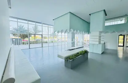 Retail - Studio - 2 Bathrooms for rent in Lusail Residence - Marina District - Lusail