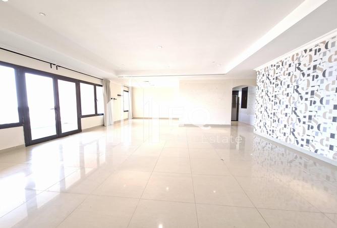 994661 - Property Image 2