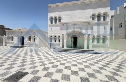 فيلا - 6 غرف نوم - 8 حمامات للبيع في شارع النعيجة - النعيجة - الدوحة