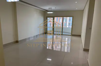 Apartment - 2 Bedrooms - 2 Bathrooms for rent in Y Tower - Marina District - Lusail