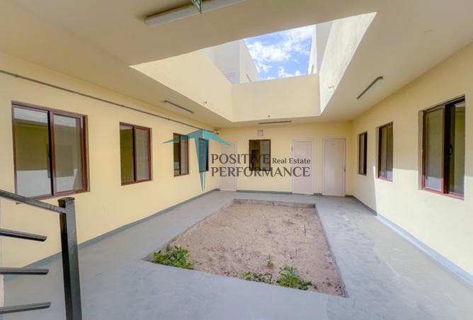 884236 - Property Main Image