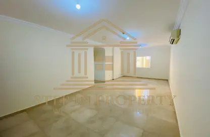 Apartment - 2 Bedrooms - 2 Bathrooms for rent in Al Sadd Road - Al Sadd - Doha