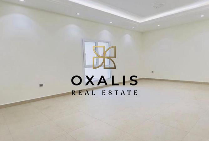 964493 - Property Image 2