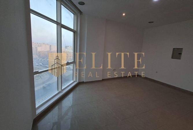945342 - Property Image 3