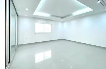 Compound - 3 Bedrooms - 4 Bathrooms for rent in Al Waab Street - Al Waab - Doha