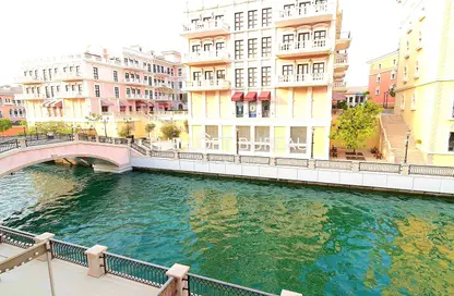 Apartment - 3 Bedrooms - 3 Bathrooms for rent in Murano - Qanat Quartier - The Pearl Island - Doha