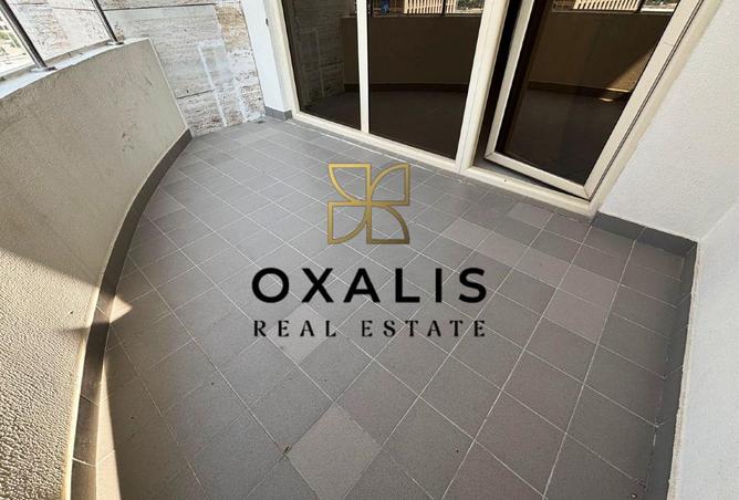 999090 - Property Image 3