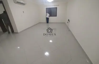 Apartment - 2 Bedrooms - 2 Bathrooms for rent in Anas Street - Fereej Bin Mahmoud North - Fereej Bin Mahmoud - Doha