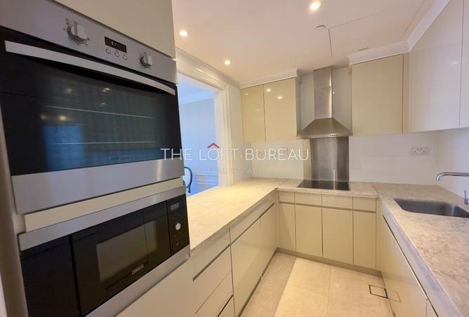 884220 - Property Image 2