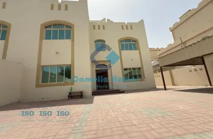 Villa - 5 Bedrooms - 4 Bathrooms for rent in Al Gharrafa - Al Gharrafa - Doha