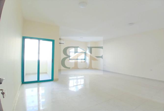 940646 - Property Image 2