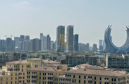 Apartment - 1 Bedroom - 3 Bathrooms for sale in West Porto Drive - Porto Arabia - The Pearl Island - Doha