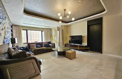 Apartment - 1 Bedroom - 1 Bathroom for rent in Porto Arabia - The Pearl Island - Doha