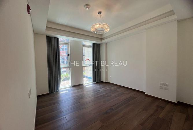904210 - Property Image 3