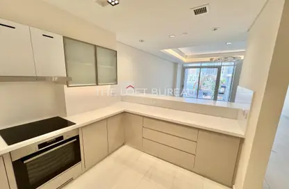 Apartment - 1 Bedroom - 2 Bathrooms for rent in Gewan Island - The Pearl Island - Doha