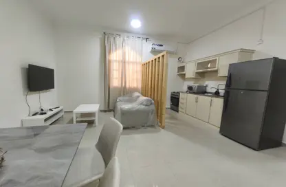 Apartment - 1 Bedroom - 1 Bathroom for rent in Legtaifiya Lagoon - West Bay - Doha