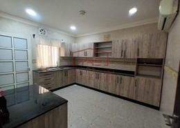 صورةمطبخ لـ: فيلا - 5 غرف نوم - 4 حمامات للكراء في إزغاوا - إزغاوا - الدوحة, صورة 1