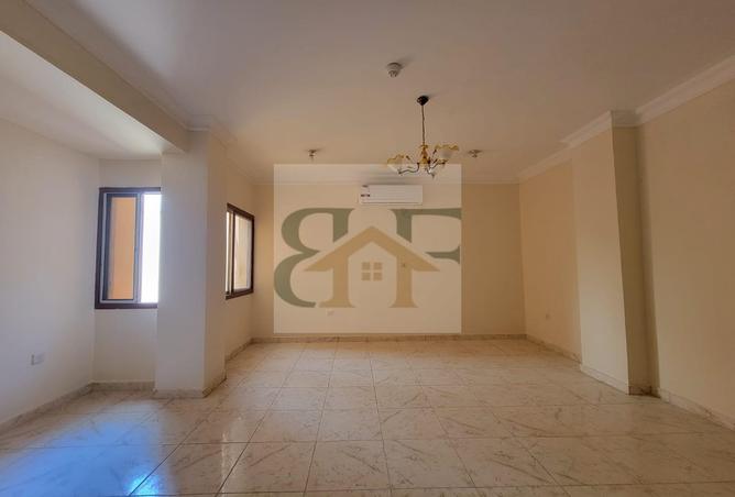 930694 - Property Image 2