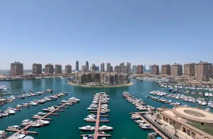 Apartment - 2 Bedrooms - 3 Bathrooms for rent in Tower 24 - Porto Arabia - The Pearl Island - Doha