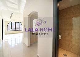 Apartment - 1 bedroom - 2 bathrooms for sale in Piazza Arabia - Porto Arabia - The Pearl - Doha
