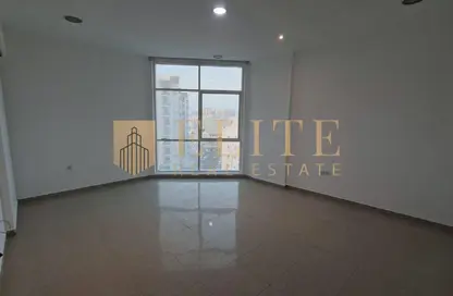 Apartment - 1 Bedroom - 1 Bathroom for rent in Salaja Street - Doha Al Jadeed - Doha