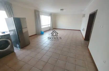 Apartment - 3 Bedrooms - 3 Bathrooms for rent in Al Mansoura - Al Mansoura - Doha