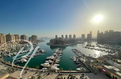 شقة - 2 غرف نوم - 3 حمامات للبيع في برج 18 - بورتو أرابيا - جزيرة اللؤلؤة - الدوحة