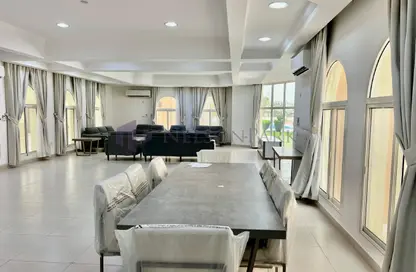 مجمع سكني - 4 غرف نوم - 5 حمامات للايجار في البوابة الشرقية - بحيرة وست لاجون - الدوحة