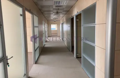 مساحات مكتبية - استوديو - 2 حمامات للايجار في ابراج سيتي سنتر - الخليج الغربي - الدوحة