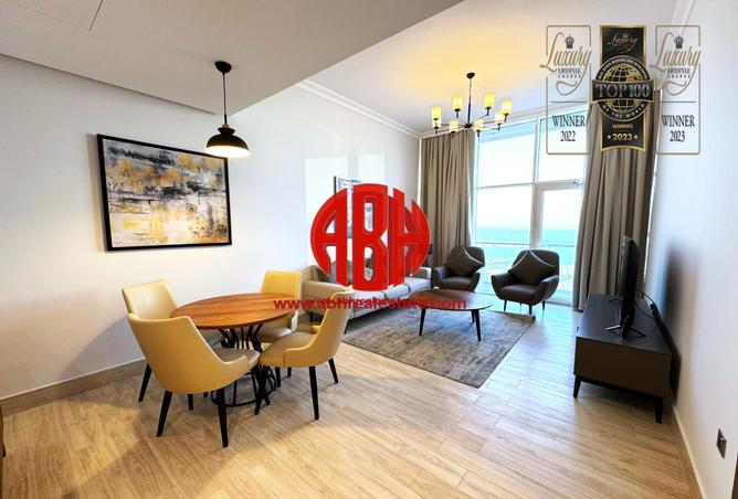 Apartment - 1 Bedroom - 2 Bathrooms for rent in Marina Tower 21 - Marina District - Lusail