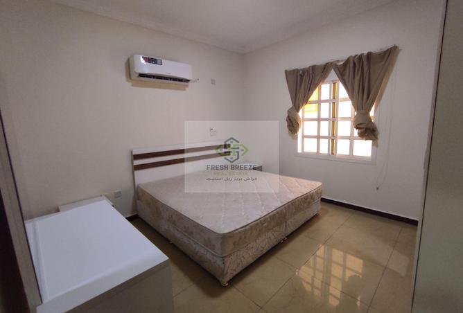 911121 - Property Image 3