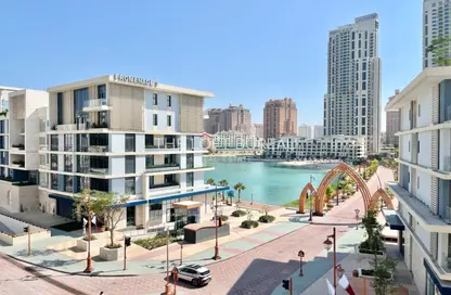 Apartment - 1 Bedroom - 2 Bathrooms for sale in Gewan Island - The Pearl Island - Doha
