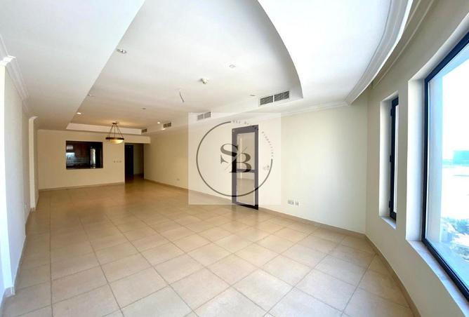 983748 - Property Image 2