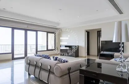 Apartment - 1 Bedroom - 2 Bathrooms for rent in Porto Arabia - The Pearl Island - Doha