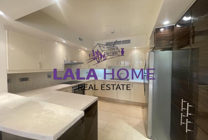 974423 - Property Image 3