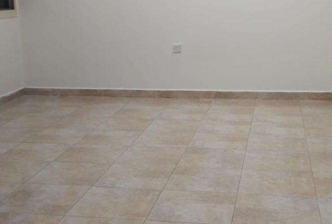 987016 - Property Image 3