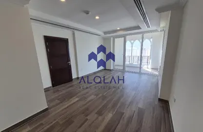 Apartment - 2 Bedrooms - 3 Bathrooms for rent in Viva West - Viva Bahriyah - The Pearl Island - Doha