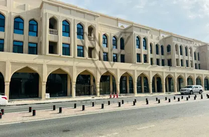 محل تجاري - استوديو - 1 حمام للايجار في شارع النجمة - طريق المطار القديم - الدوحة