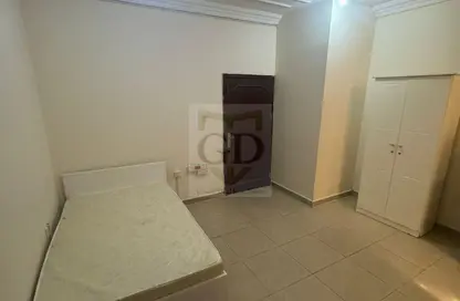Apartment - Studio - 1 Bathroom for rent in Old Airport Road - Old Airport Road - Doha Apartment - Studio - 1 Bathroom for rent in Old Airport Road - Old Airport Road - Doha