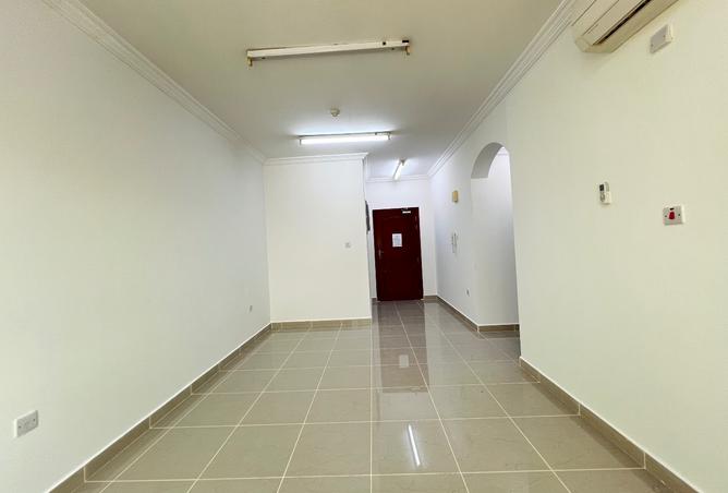 977906 - Property Image 2