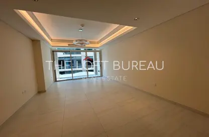 Apartment - 2 Bedrooms - 2 Bathrooms for rent in Gewan Island - The Pearl Island - Doha