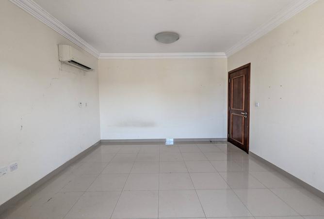 952546 - Property Image 3