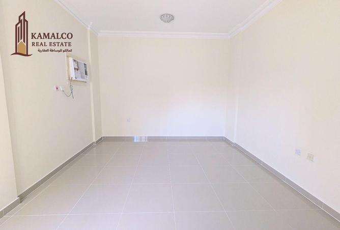 957143 - Property Main Image